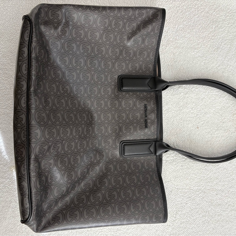 Michael Kors Black and Gray Hobo Bag - Picture 2 of 4